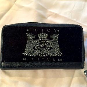 Brand new Juicy Couture Scottie zipper wallet